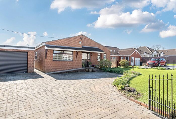 3 Bedroom Bungalow For Sale In Middle Road, Kingswood, Bristol, BS15