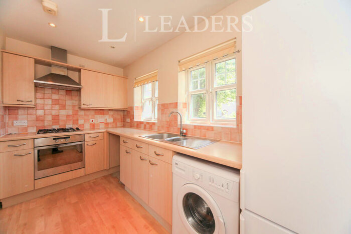 2 Bedroom Flat To Rent In Frenchs Gate -, LU6