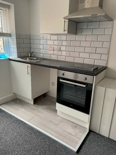 Studio To Rent In [F-] Jonas Nichols Square, Southampton, Hampshire, SO14