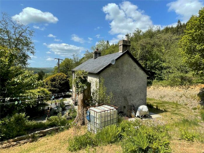 2 Bedroom Detached House For Sale In Llanllawddog, Carmarthen, Carmarthenshire, SA32