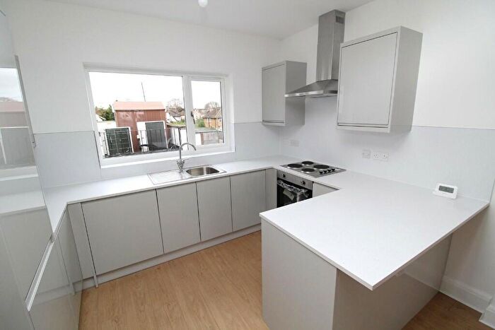 2 Bedroom Apartment To Rent In Hutton Road, Shenfield, Essex, CM15