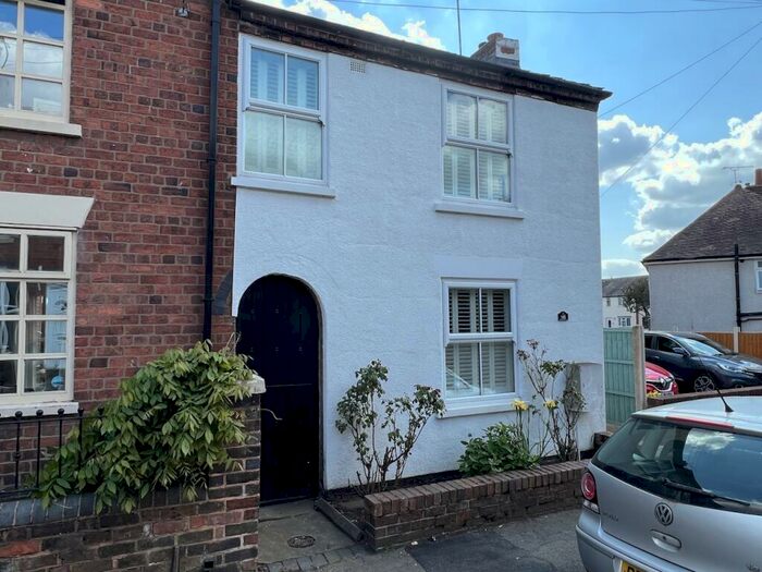 2 Bedroom End Of Terrace House To Rent In Stourbridge - Brook Street, DY8