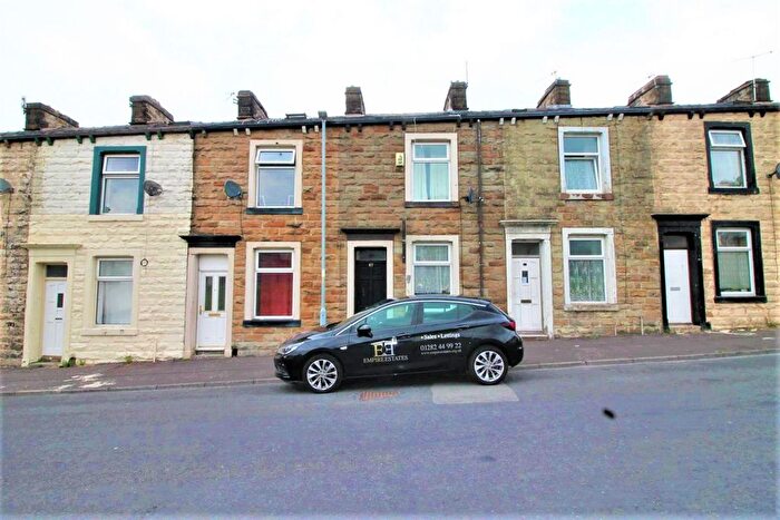 2 Bedroom Terraced House To Rent In Piccadilly Road, Burnley, BB11