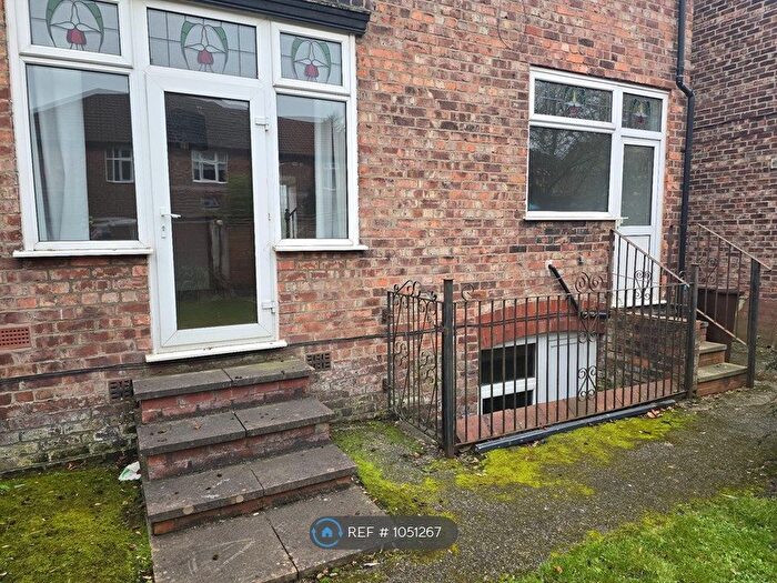 4 Bedroom Semi-Detached House To Rent In Veronica Road, Manchester, M20