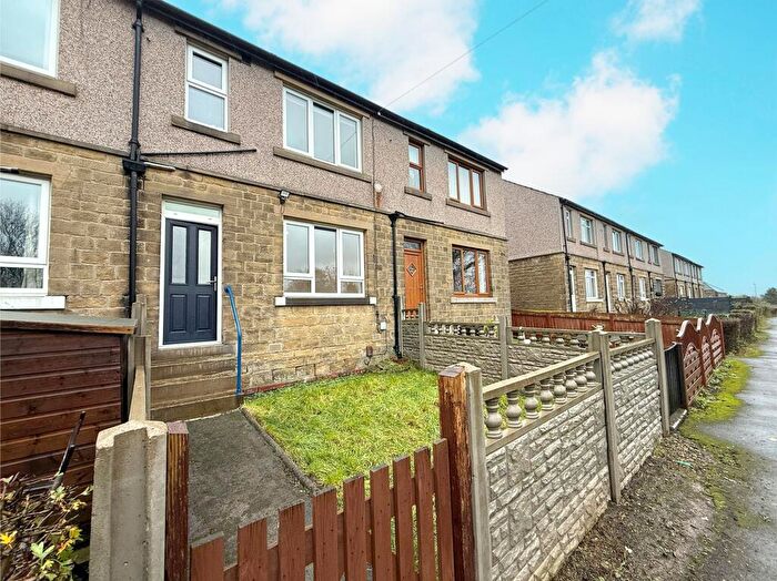 2 Bedroom Terraced House To Rent In Oak Tree Avenue, Fenay Bridge, HD8