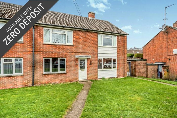 2 Bedroom Flat To Rent In Midhurst, GU29