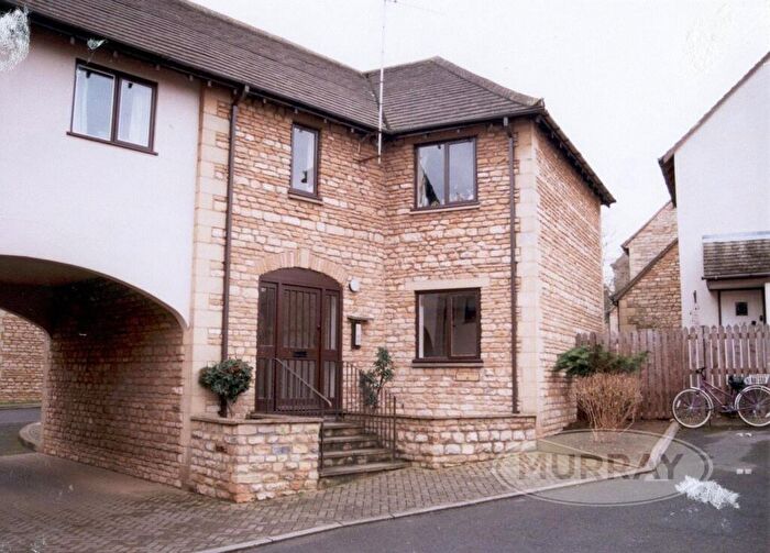 Studio To Rent In Philips Court, Stamford, Lincolnshire, PE9