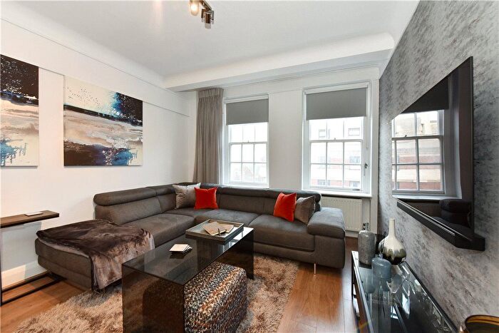 2 Bedroom Flat To Rent In Cumberland Court, Great Cumberland Place, W1H