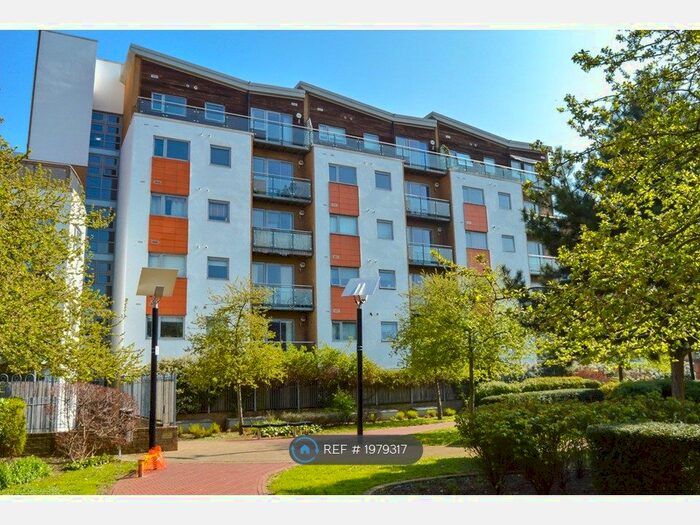 2 Bedroom Flat To Rent In Violet Road, London, E3