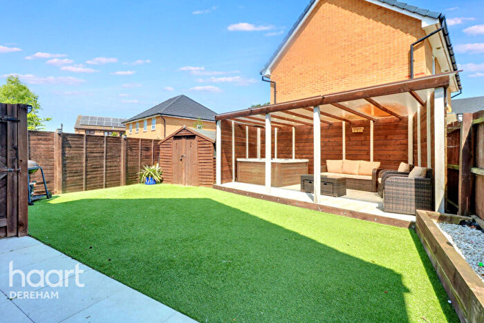 3 Bedroom Detached House For Sale In Valetta Drive, Watton, IP25