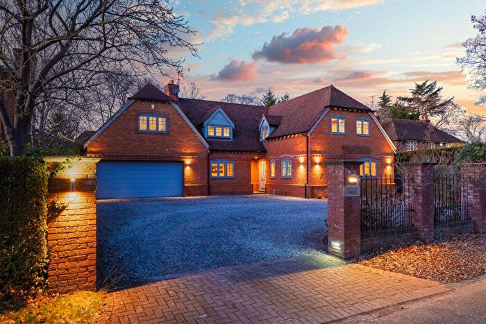 5 Bedroom Detached House For Sale In Mustard Lane, Sonning, RG4
