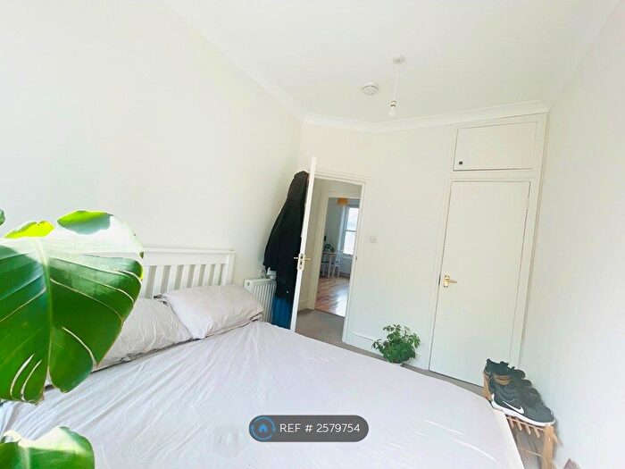 2 Bedroom Flat To Rent In City Road, London, EC1V