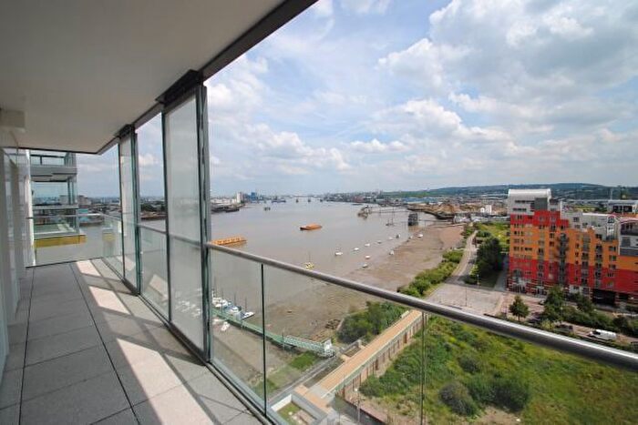 1 Bedroom Flat To Rent In Barge Walk, London, SE10