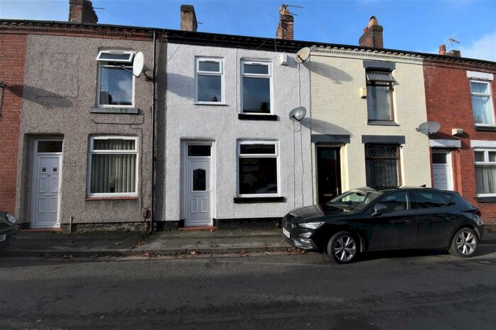2 Bedroom House To Rent In Henry Street, Tyldesley, Manchester, M29