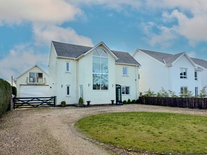 5 Bedroom Detached House For Sale In Leaburn Cottage, Auldhouse, South Lanarkshire, G75