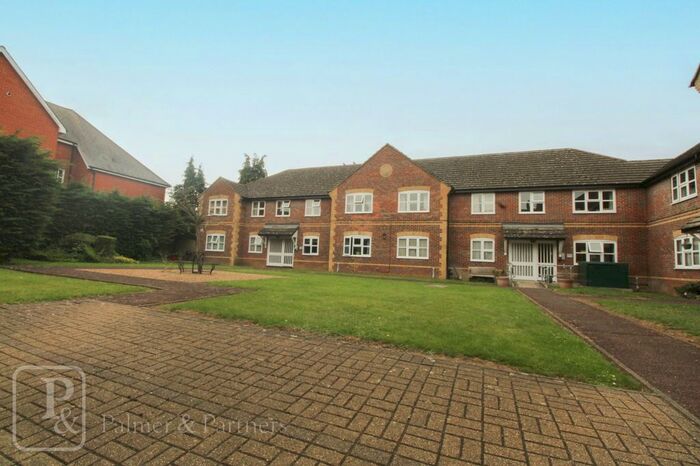 2 Bedroom Flat To Rent In Lexden Place, Halstead Road, Colchester, Essex, CO3