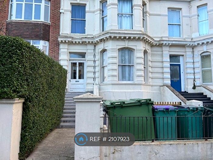 2 Bedroom Flat To Rent In Castle Hill Avenue, Folkestone, CT20