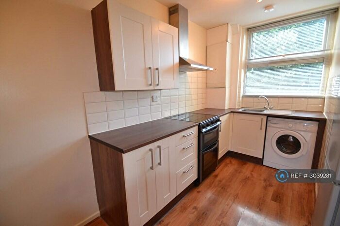 3 Bedroom Maisonette To Rent In Wellington Place, Chester, CH1