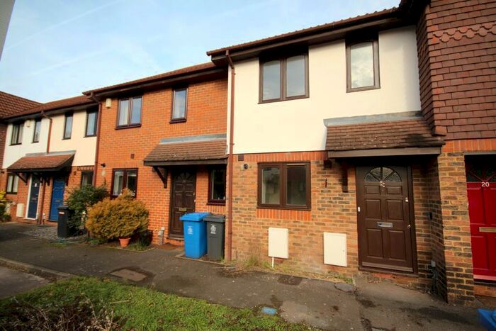 2 Bedroom Terraced House To Rent In The Wickets Maidenhead Berkshire, SL6