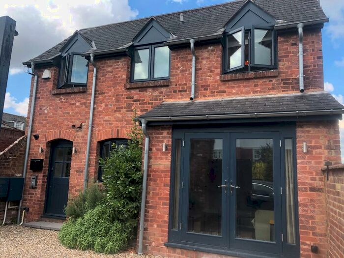 2 Bedroom Property To Rent In Velwell Road, Exeter, EX4