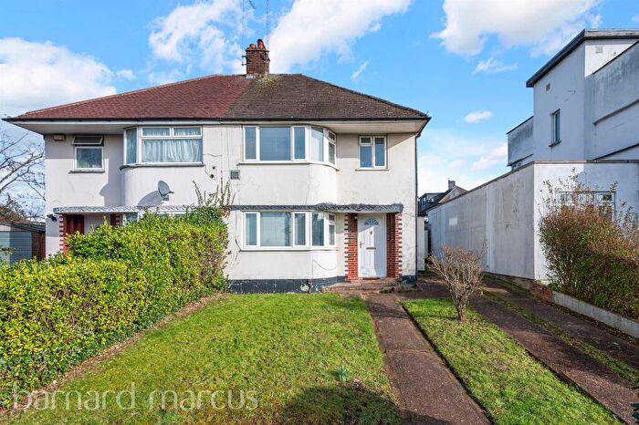 3 Bedroom Semi-Detached House For Sale In Barnfield, New Malden, KT3