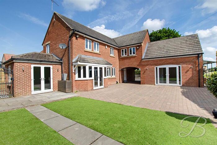 4 Bedroom Detached House To Rent In Castle View, Palterton, Chesterfield, S44