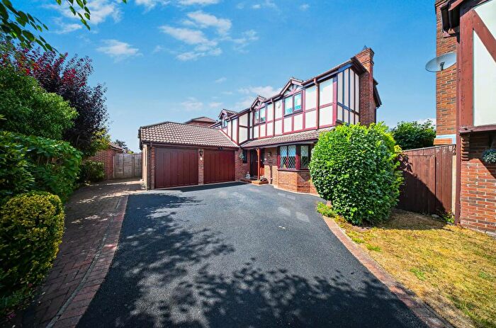 4 Bedroom Detached House For Sale In Barnside Way, Moulton, CW9
