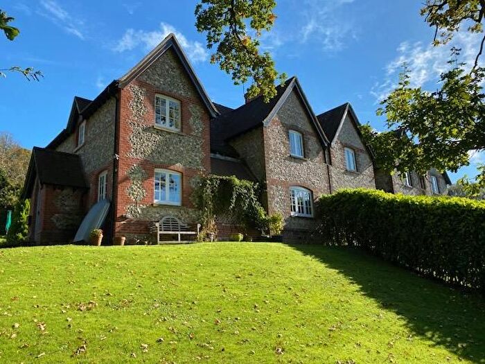 3 Bedroom End Of Terrace House To Rent In Sages Lane, Privett, Alton, GU34