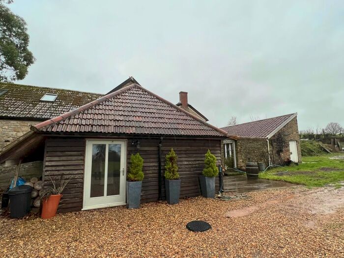 2 Bedroom Barn Conversion To Rent In Pitminster, Taunton, TA3