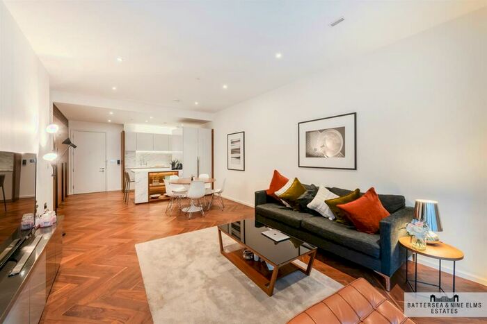 2 Bedroom Apartment For Sale In Ambassador Building, Embassy Gardens, SW11