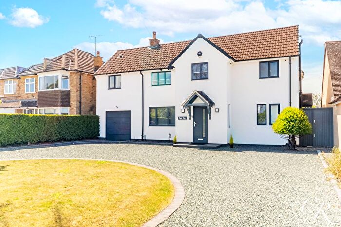4 Bedroom Detached House For Sale In Badgeworth Lane, Badgeworth, GL51