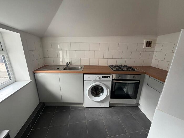 1 Bedroom Flat To Rent In Hill Street, Stoke-On-Trent, ST4