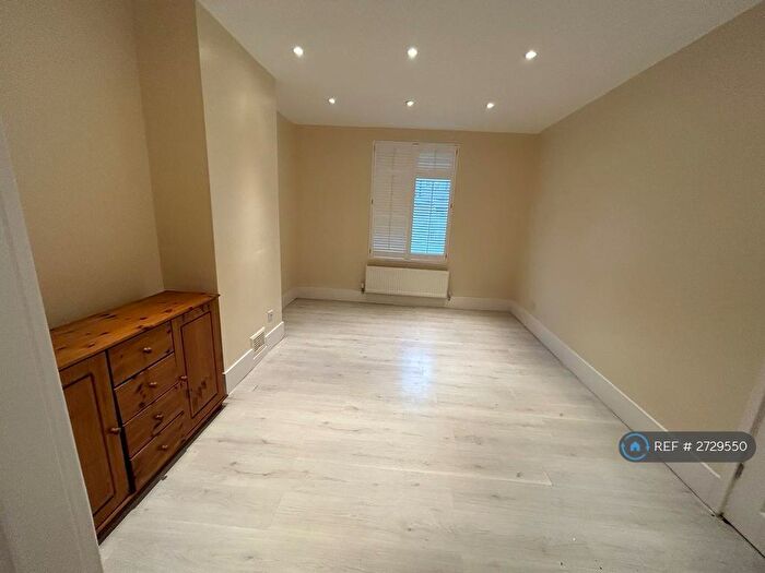 2 Bedroom Terraced House To Rent In Hedgemans Road, Essex, RM9