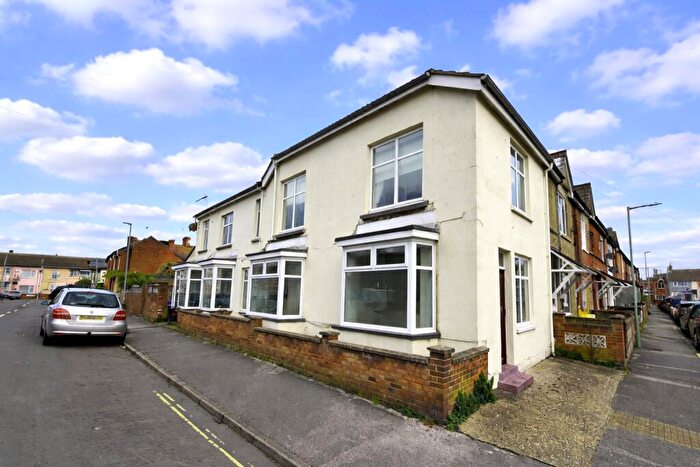4 Bedroom End Of Terrace House For Sale In Maidstone Road, Lowestoft, NR32