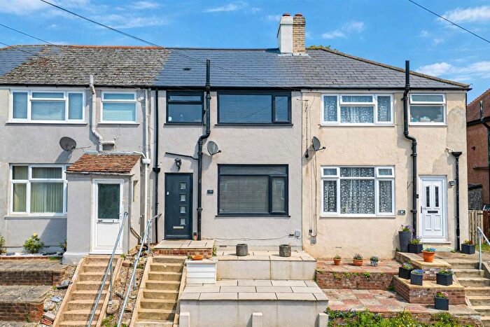 3 Bedroom Terraced House For Sale In Victoria Avenue, Hastings, TN35