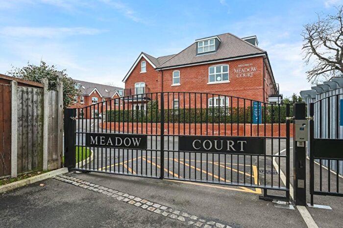 2 Bedroom Flat For Sale In Meadow Court, Iver, SL0