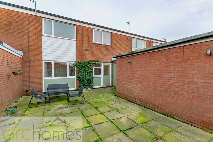 2 Bedroom Terraced House To Rent In Lord Street, Atherton, Manchester M46