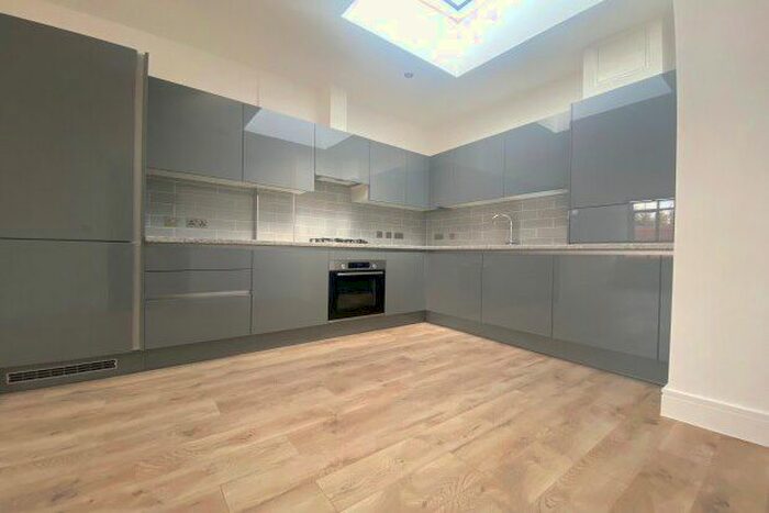 1 Bedroom Flat To Rent In High Street, Orpington, BR6