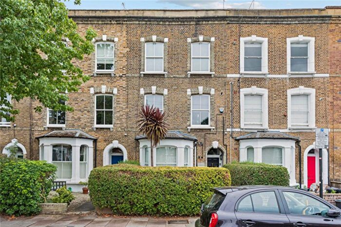 2 Bedroom Apartment For Sale In Riversdale Road, London, N5