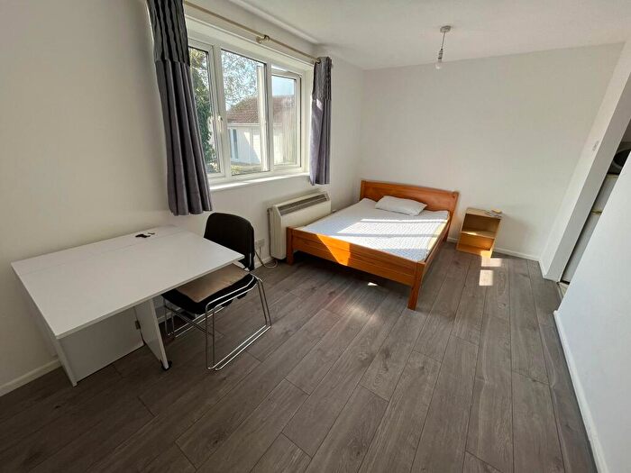 1 Bedroom Flat To Rent In James Close, Wivenhoe, Colchester, CO7