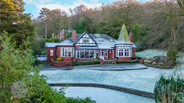 5 Bedroom Detached House For Sale In Meins Road, Blackburn, Lancashire, BB2