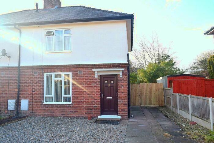 3 Bedroom Semi-Detached House To Rent In Mountain View, Chester, CH4