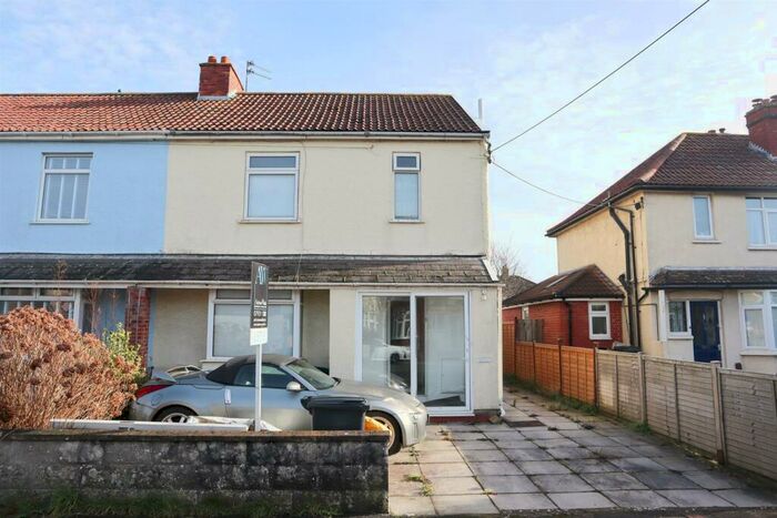 3 Bedroom House To Rent In Kenn Road, Clevedon, BS21