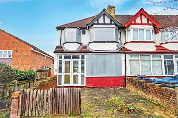 3 Bedroom End Terrace House For Sale In Davidson Road, Croydon, CR0