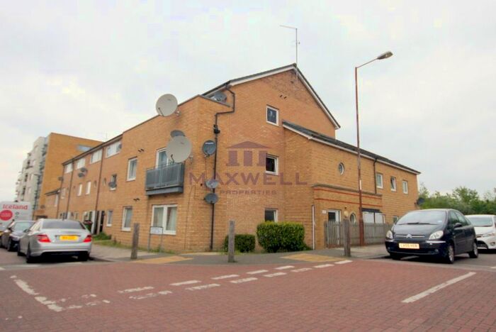 1 Bedroom Flat To Rent In Miles Drive, Thamesmead, SE28
