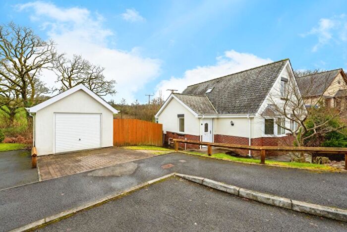 3 Bedroom Bungalow For Sale In Uwchgwendraeth, Drefach, Llanelli, Carmarthenshire, SA14