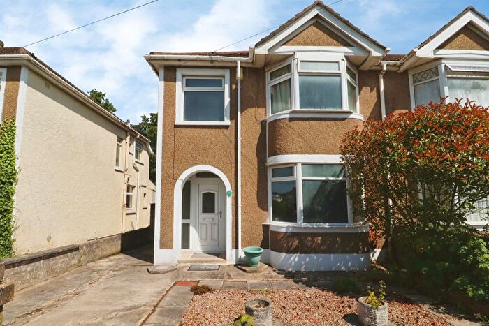 3 Bedroom Semi-Detached House For Sale In Woodland Avenue, Porthcawl, CF36