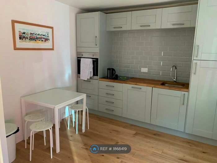 2 Bedroom Semi-Detached House To Rent In Addington Street, Margate, CT9