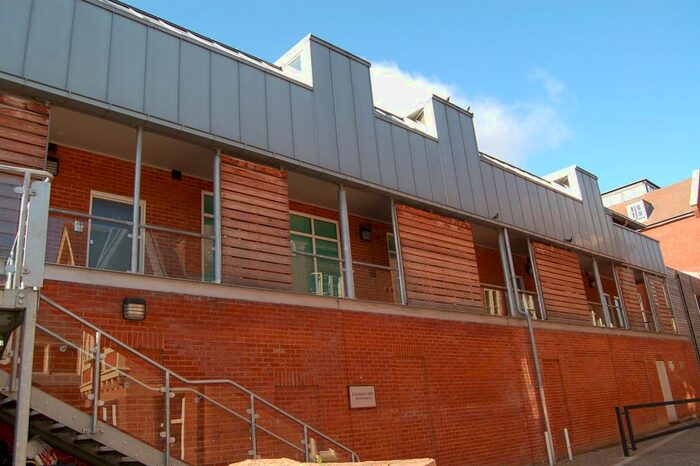 2 Bedroom Flat To Rent In Exchange Yard, Bucklersbury, Hitchin, SG5