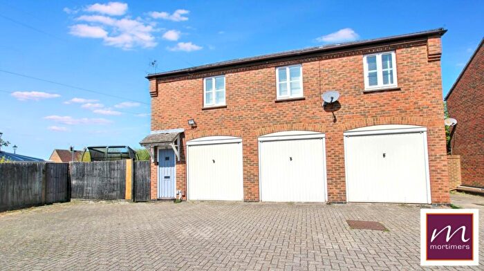 1 Bedroom Coach House For Sale In Fairford Leys Way, Fairford Leys, HP19